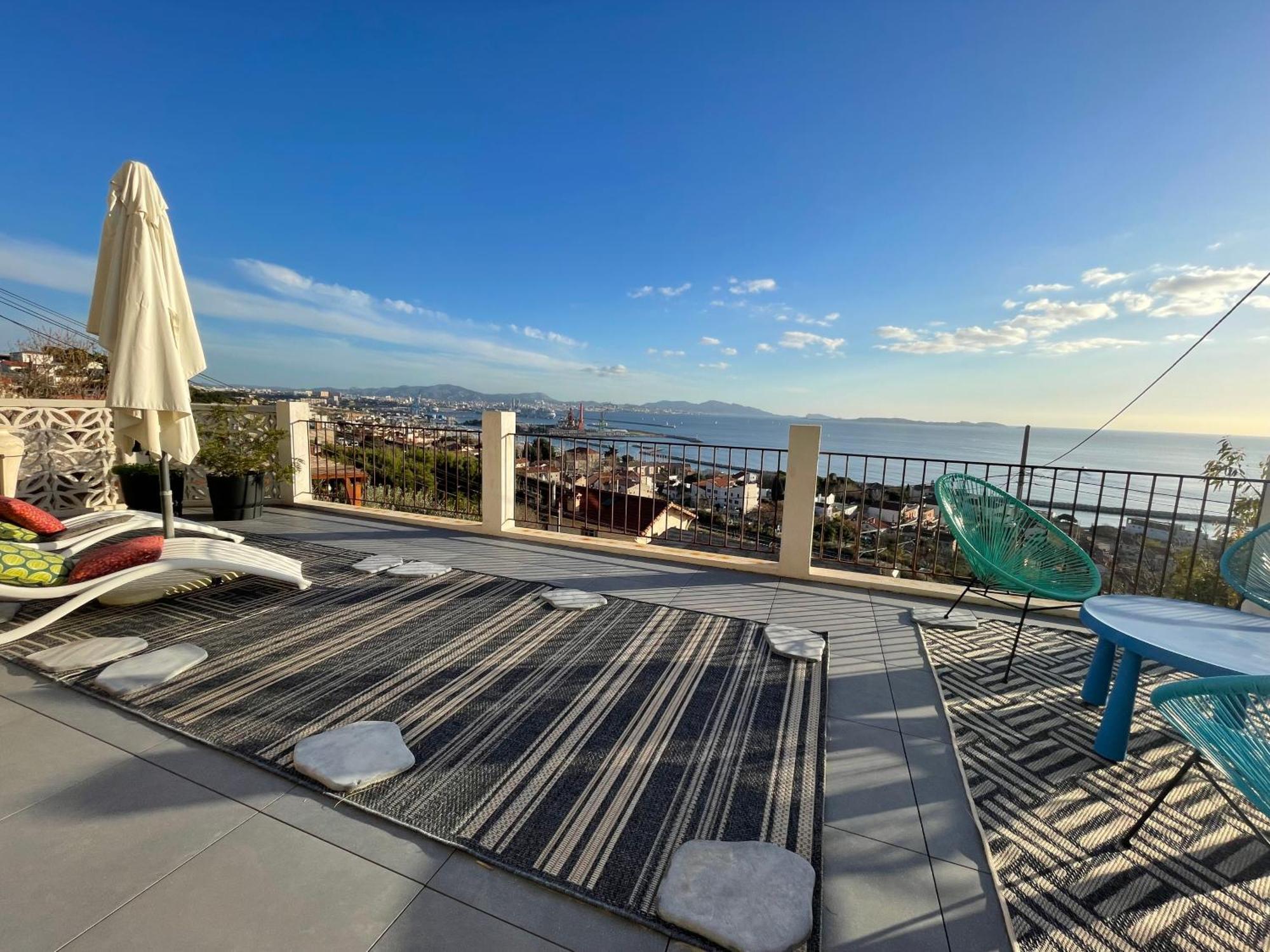 Superbe Terrasse Avec Vue Panoramique Sur La Mer Marseille Eksteriør bilde