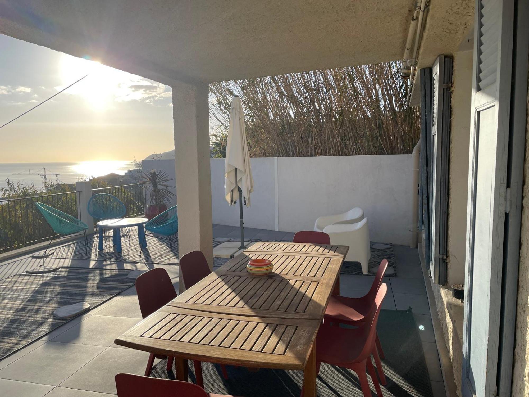 Superbe Terrasse Avec Vue Panoramique Sur La Mer Marseille Eksteriør bilde