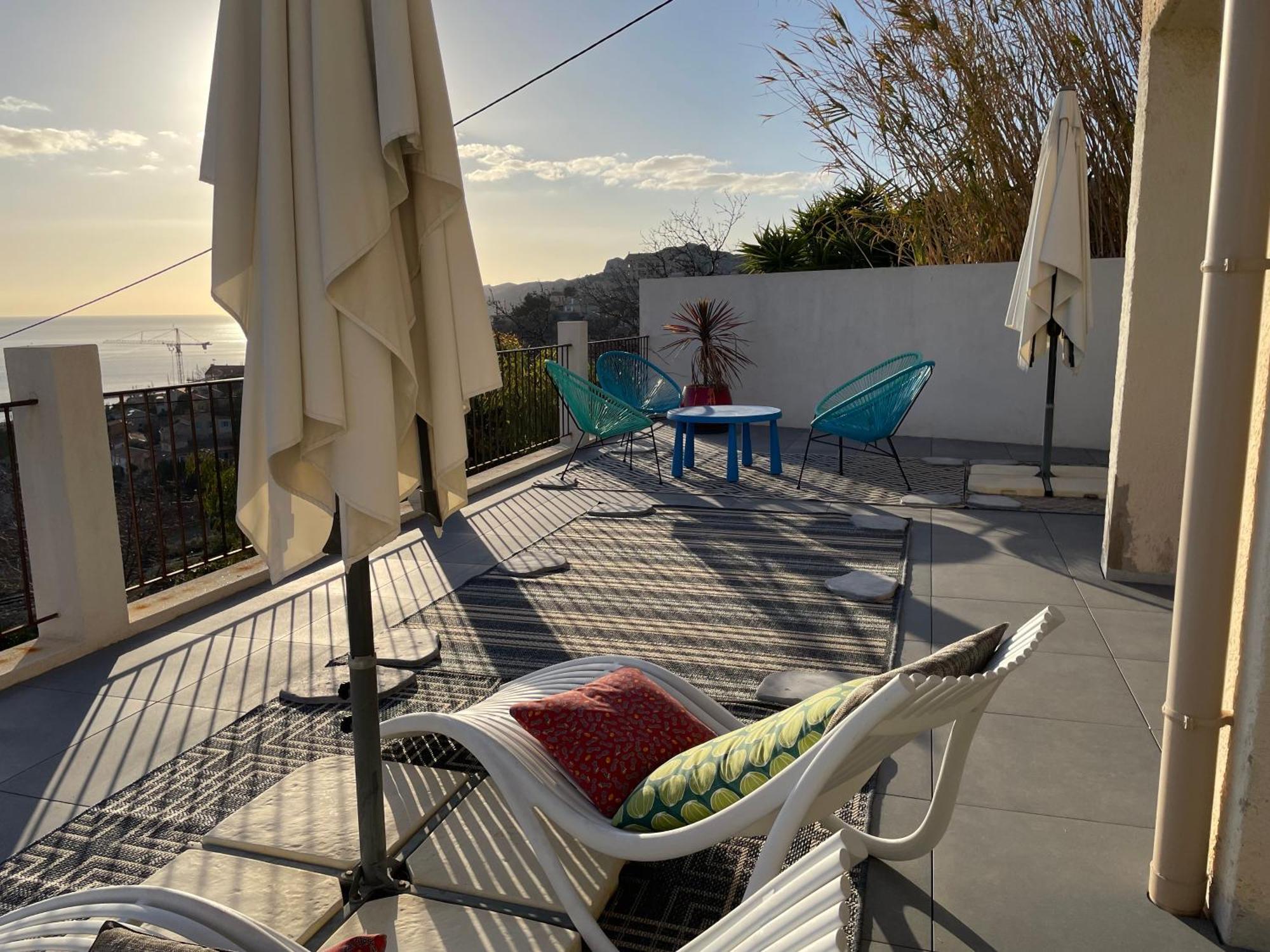 Superbe Terrasse Avec Vue Panoramique Sur La Mer Marseille Eksteriør bilde