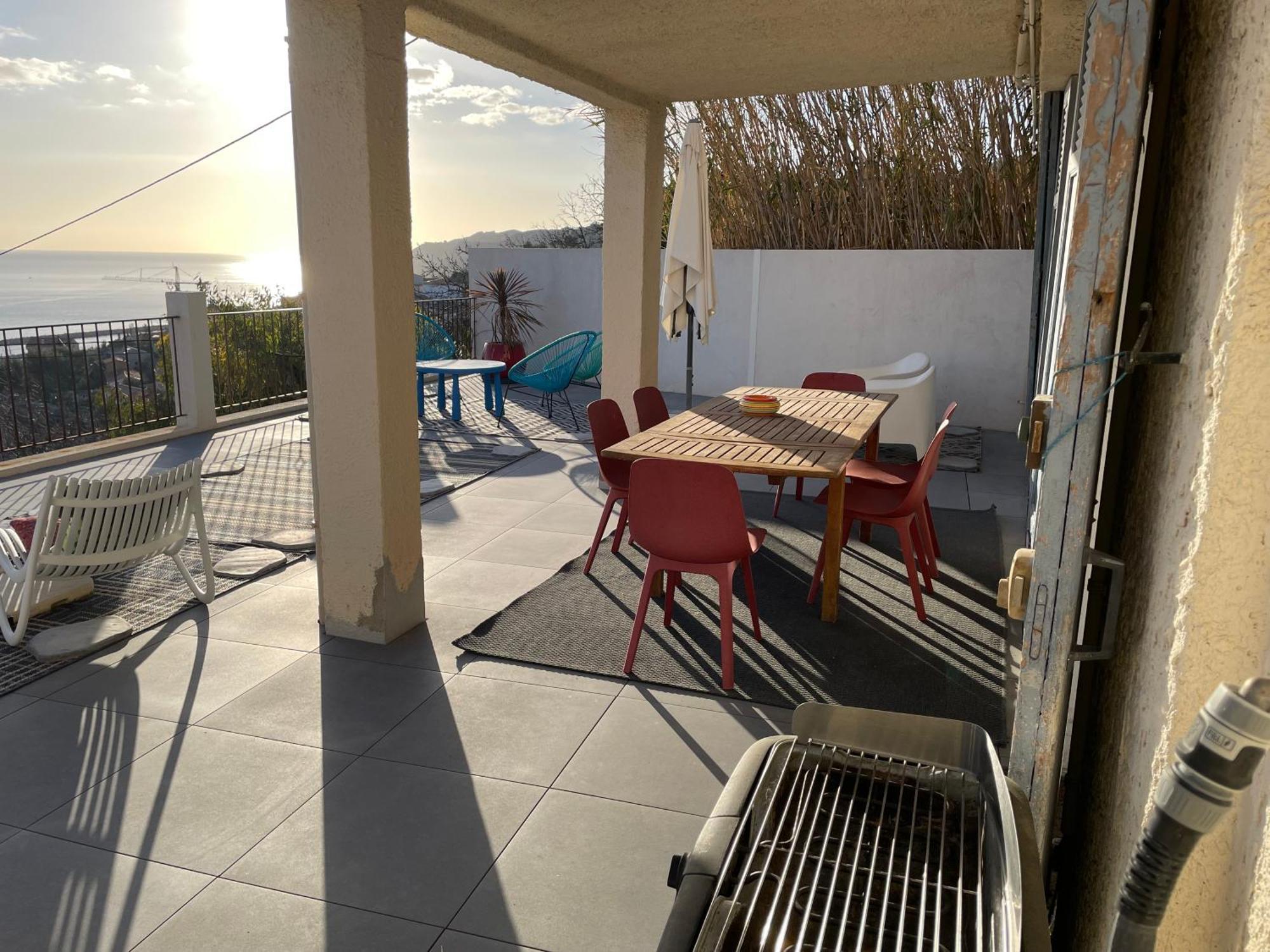 Superbe Terrasse Avec Vue Panoramique Sur La Mer Marseille Eksteriør bilde