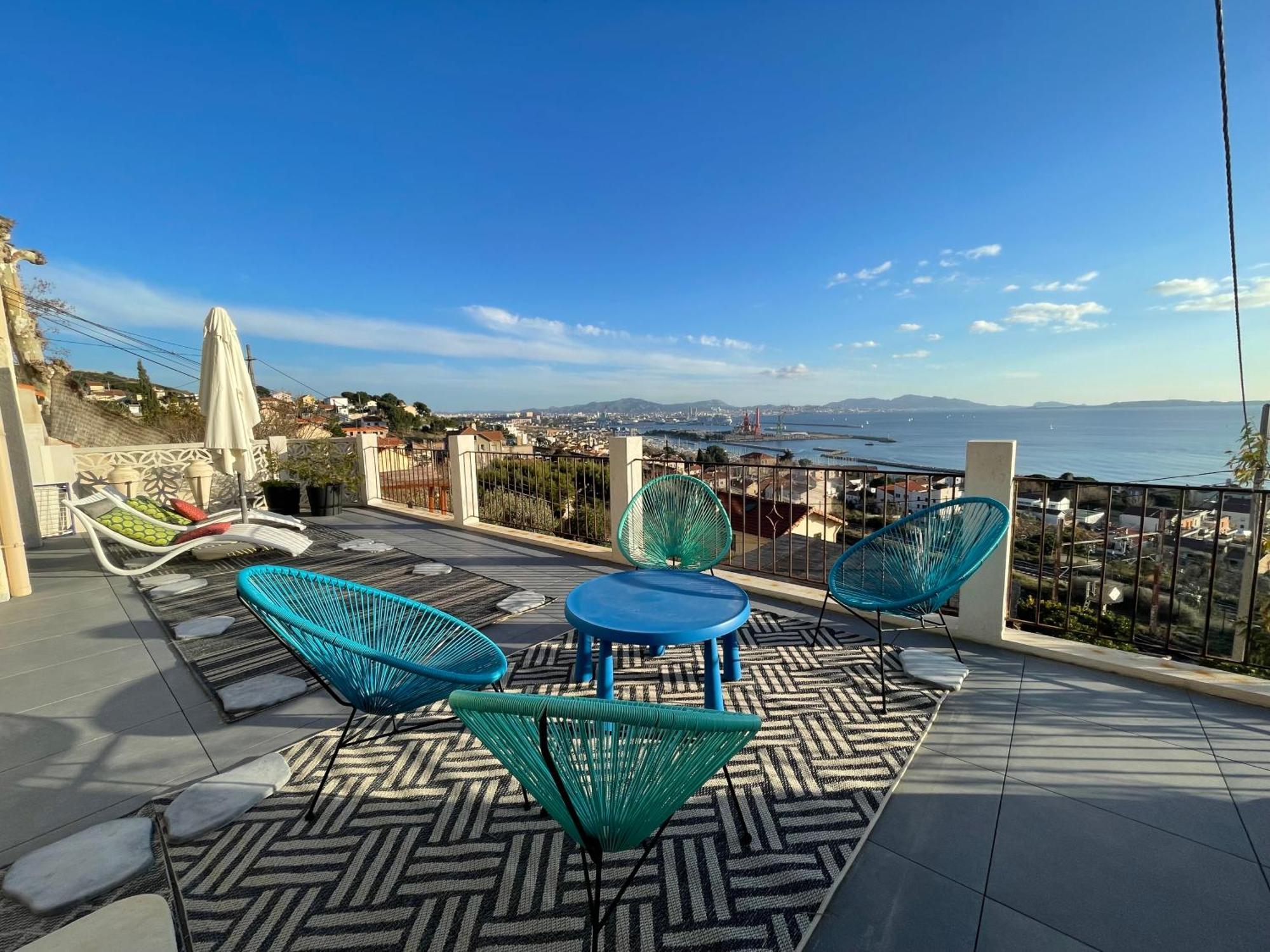 Superbe Terrasse Avec Vue Panoramique Sur La Mer Marseille Eksteriør bilde