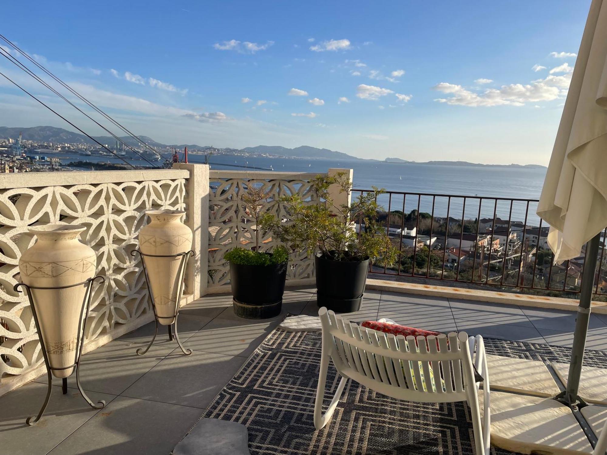 Superbe Terrasse Avec Vue Panoramique Sur La Mer Marseille Eksteriør bilde