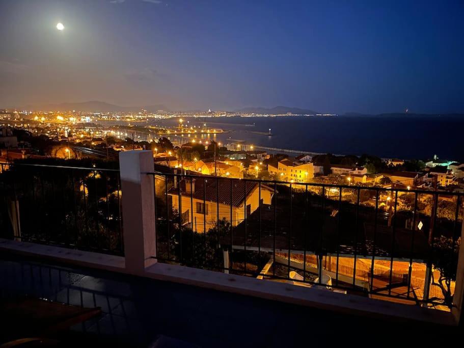Superbe Terrasse Avec Vue Panoramique Sur La Mer Marseille Eksteriør bilde
